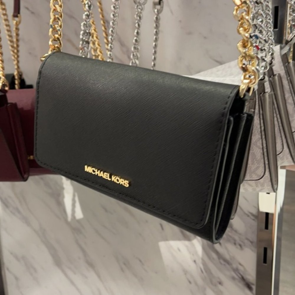 MICHAEL KORS Jet Set Travel Medium Phone Xbody - Picture 2 of 8